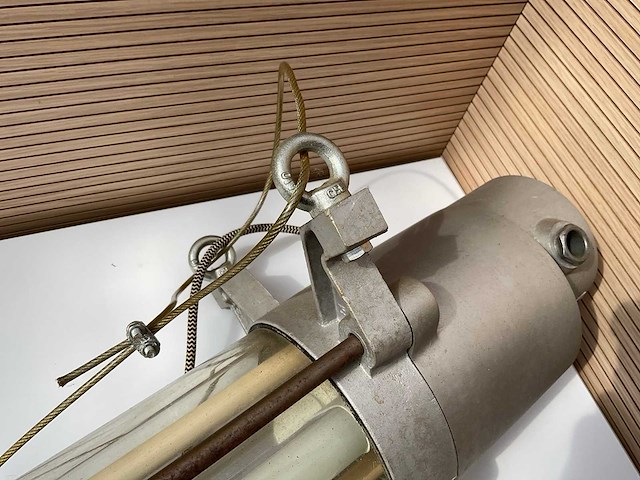 Pmel 112 - bunker lamp - 165 cm - afbeelding 7 van  11