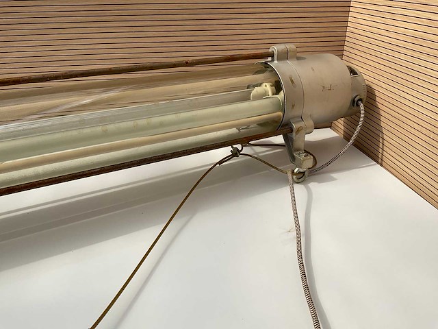 Pmel 112 - bunker lamp - 165 cm - afbeelding 10 van  11