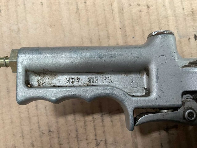Pneumatic grease gun - afbeelding 2 van  2