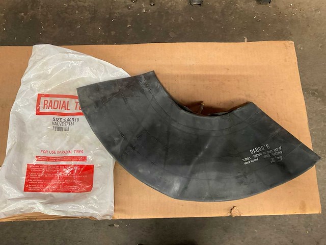 Pneumatic tire inner tube - afbeelding 1 van  4