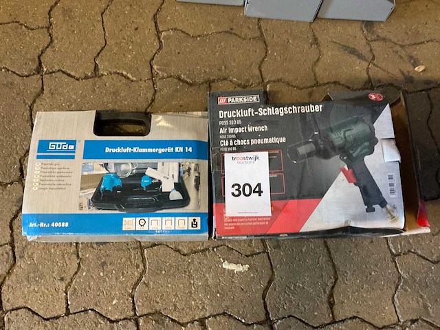 Pneumatisch gereedschap (2x) - afbeelding 1 van  1