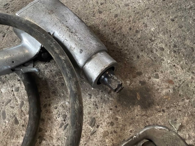 Pneumatisch gereedschap (2x) - afbeelding 3 van  7