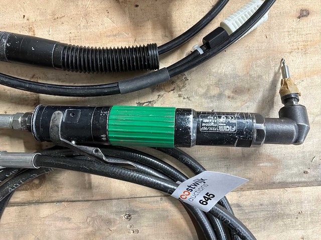 Pneumatisch gereedschap (2x) - afbeelding 1 van  1