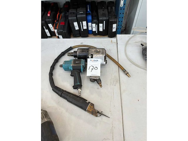 Pneumatisch gereedschap (3x) - afbeelding 2 van  2