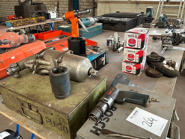 Pneumatisch gereedschap (5x) - afbeelding 1 van  6