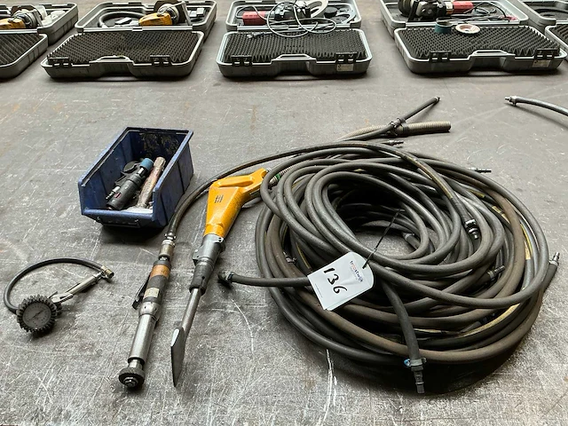 Pneumatisch gereedschap (6x) - afbeelding 1 van  8