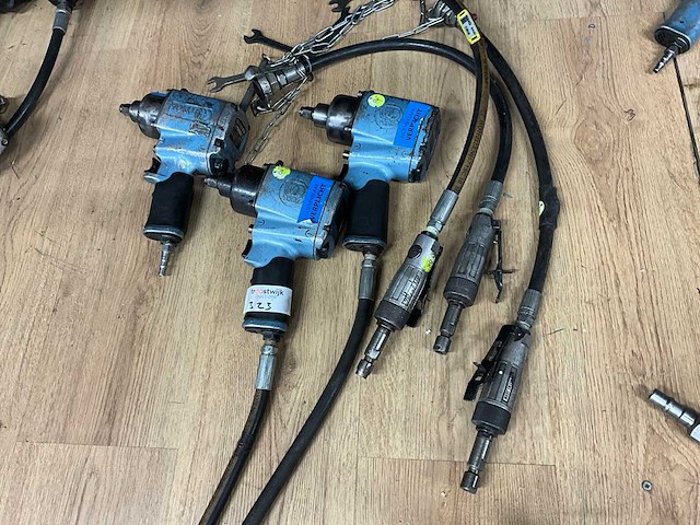 Pneumatisch gereedschap (6x) - afbeelding 1 van  5