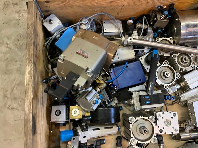 Pneumatisch materiaal - afbeelding 3 van  7