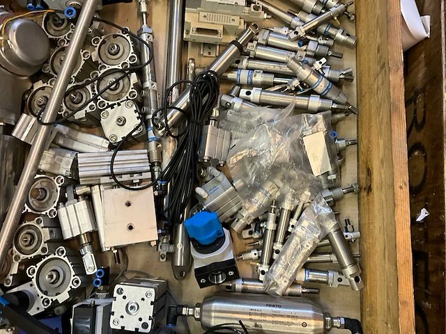 Pneumatisch materiaal - afbeelding 7 van  7