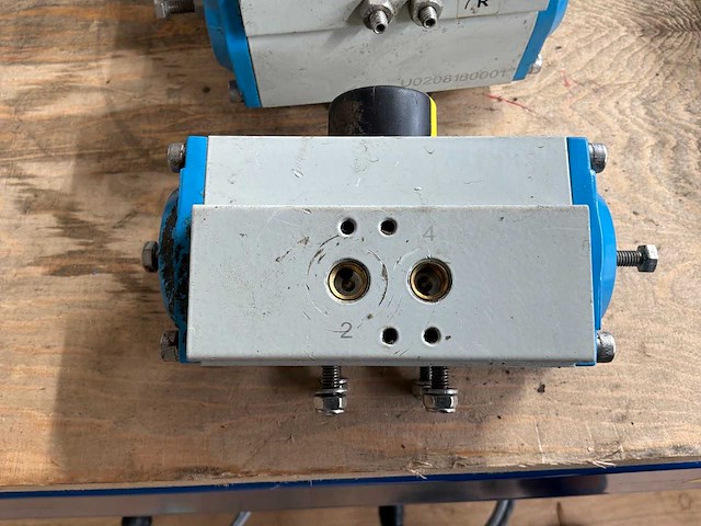 Pneumatische actuator (4x) - afbeelding 3 van  4