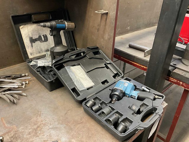 Pneumatische gereedschap (2x) - afbeelding 1 van  3