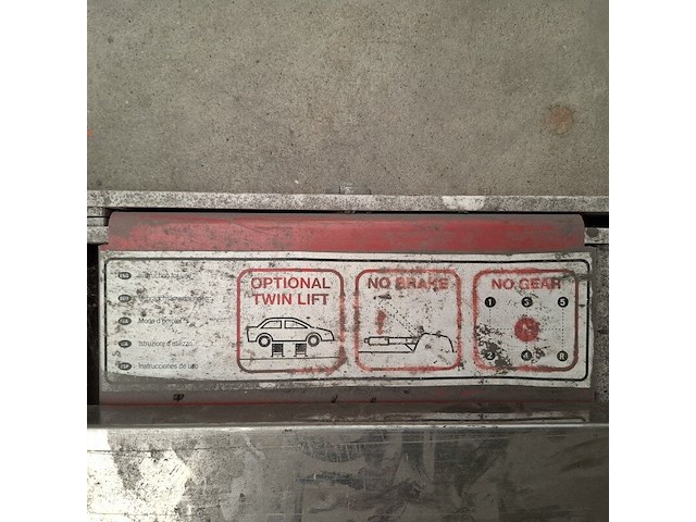 Pneumatische hefbrug, 2500 kilo astra, minilift - afbeelding 5 van  9