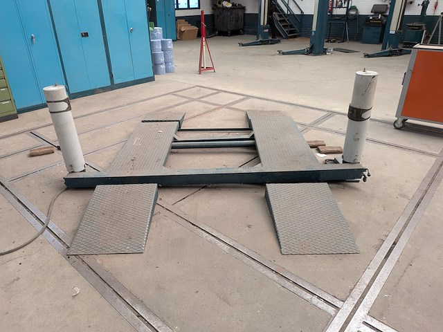 Pneumatische hefbrug - afbeelding 11 van  19