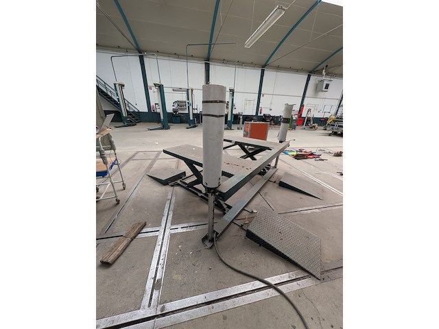 Pneumatische hefbrug - afbeelding 1 van  19