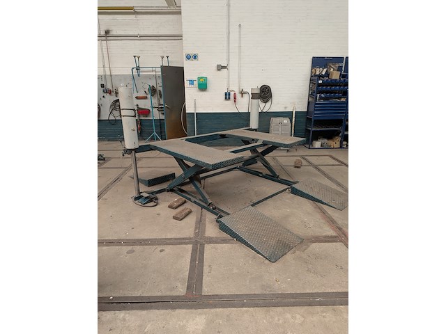 Pneumatische hefbrug - afbeelding 12 van  19