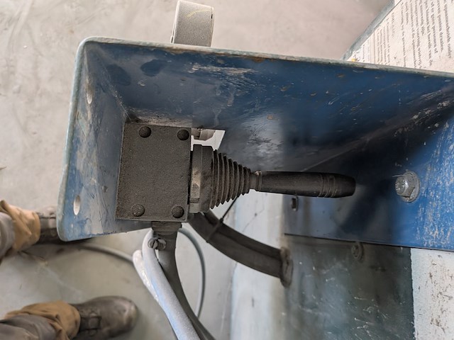 Pneumatische heftafel, max 2800 kilo - afbeelding 4 van  12