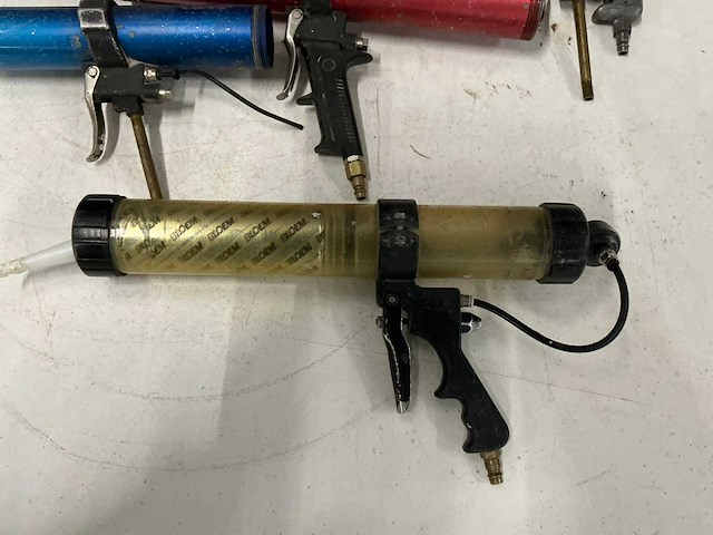 Pneumatische kitspuit (8x) - afbeelding 2 van  5