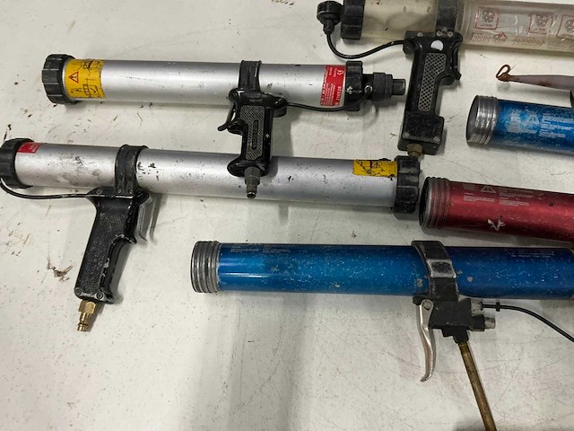 Pneumatische kitspuit (8x) - afbeelding 3 van  5