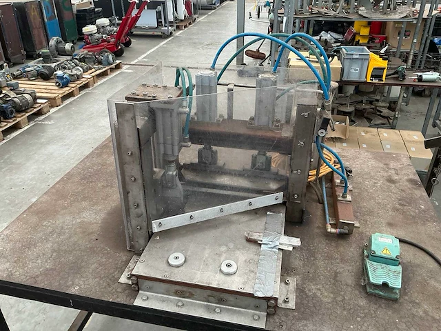 Pneumatische klemmachine - afbeelding 6 van  12