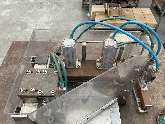 Pneumatische klemmachine - afbeelding 7 van  12