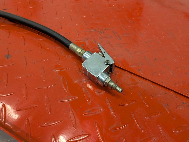 Pneumatische motor heftafel powerplus, max 500 kilo - afbeelding 2 van  15