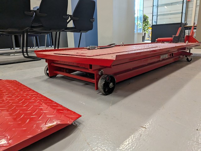 Pneumatische motor heftafel powerplus, max 500 kilo - afbeelding 13 van  15