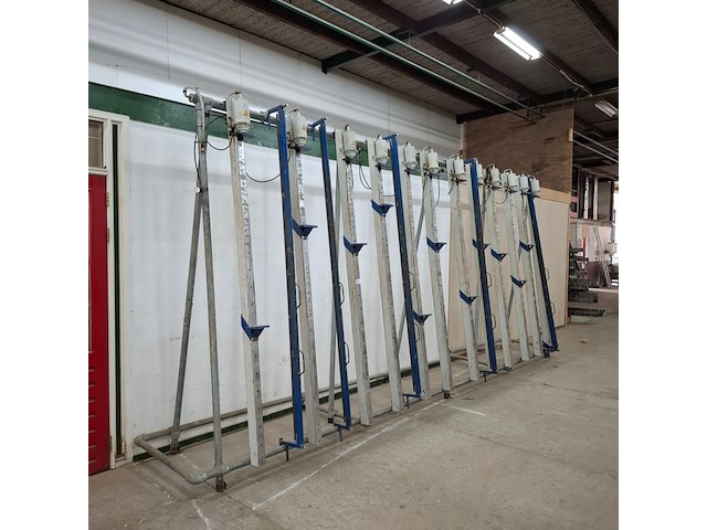 Pneumatische opsluitbank h&m, bouwjaar 2015 - afbeelding 1 van  10