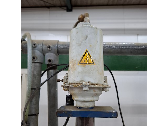 Pneumatische opsluitbank h&m, bouwjaar 2015 - afbeelding 8 van  10