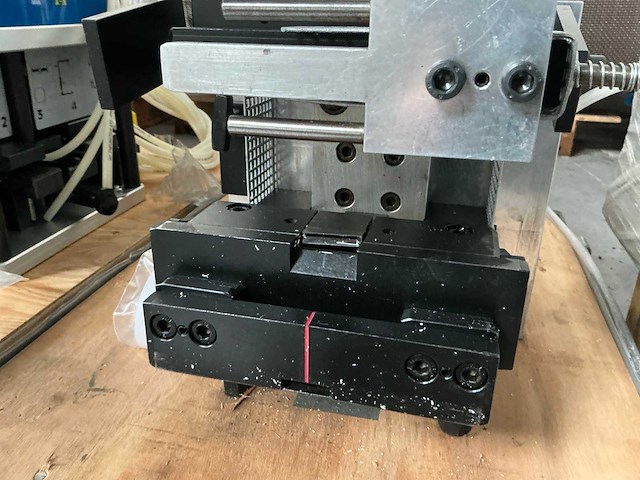 Pneumatische pers (3x) - afbeelding 10 van  15