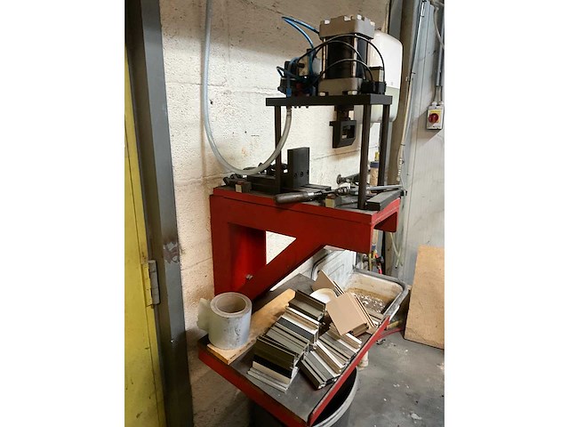 Pneumatische pers - afbeelding 4 van  4