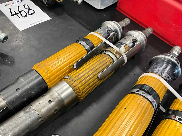 Pneumatische slagmoersleutel haaks (4x) - afbeelding 3 van  6