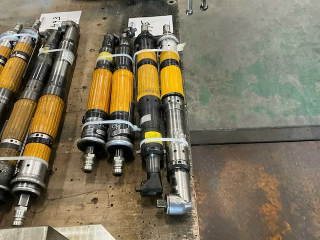 Pneumatische slagmoersleutel haaks (4x) - afbeelding 2 van  5
