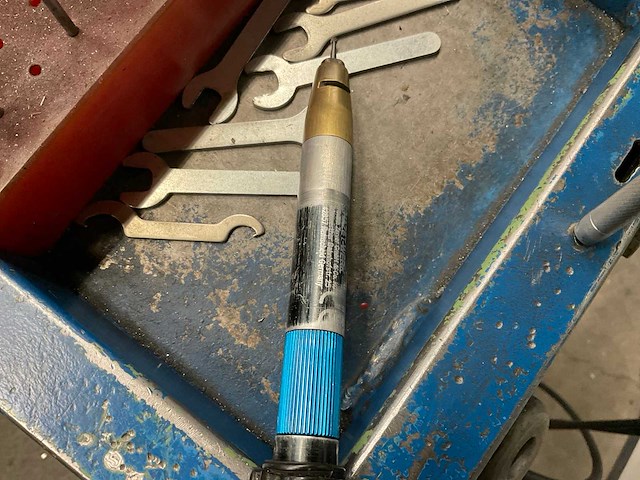 Pneumatische stift slijpopstelling - afbeelding 6 van  7