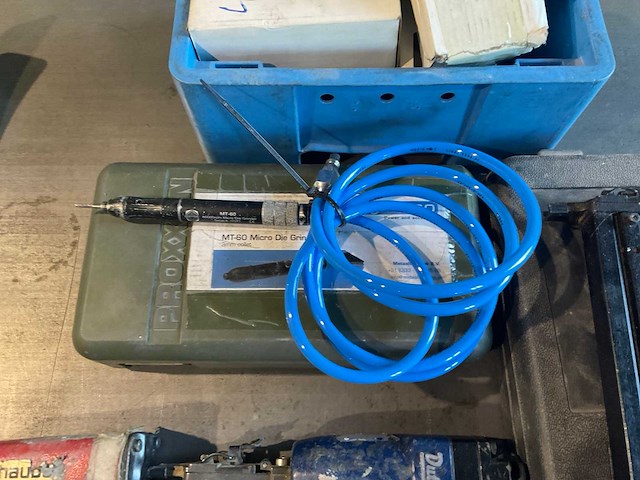 Pneumatische tacker (3x) - afbeelding 4 van  5