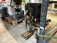 Pneumatische tafel boormachine - afbeelding 1 van  5