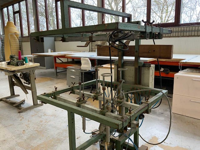 Pneumatische textiel opspanpers - afbeelding 3 van  9
