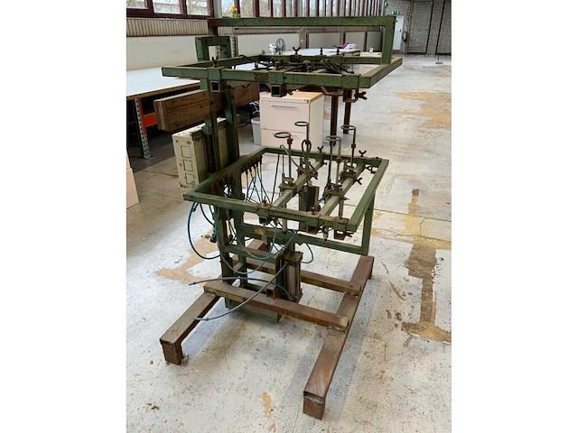 Pneumatische textiel opspanpers - afbeelding 6 van  9