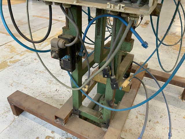 Pneumatische textiel opspanpers - afbeelding 8 van  9