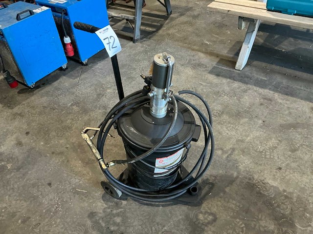 Pneumatische vetpomp - afbeelding 3 van  6