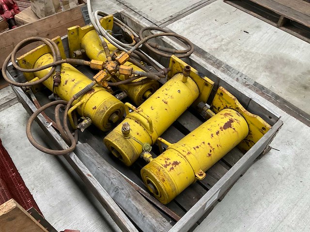 Pneumatische vijzel (4x) - afbeelding 2 van  4