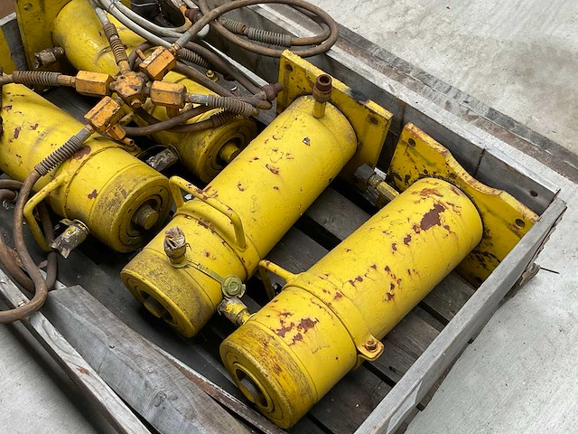 Pneumatische vijzel (4x) - afbeelding 3 van  4