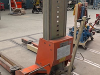 Pneumatische zijlader hefbrug, 2 ton celette, eco 2000, bouwjaar 1993 - afbeelding 6 van  10