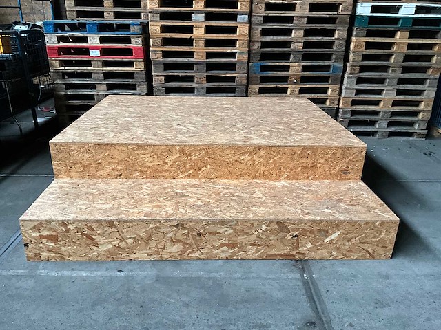 Podium 240x250x60cm - afbeelding 1 van  3