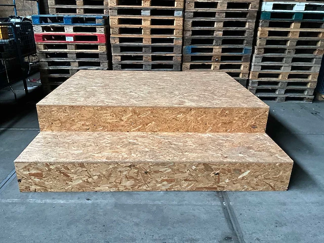 Podium 240x250x60cm - afbeelding 1 van  3