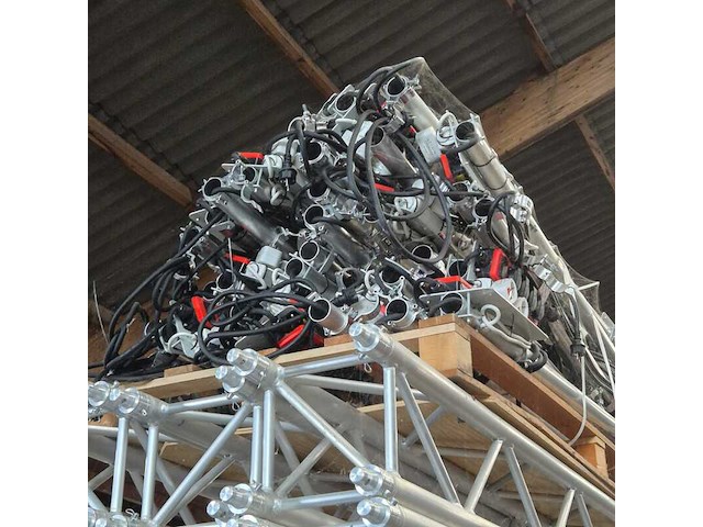 Podiumbouwmaterieel - afbeelding 5 van  21