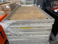 Podiumdeel met poten (17x) - afbeelding 3 van  7