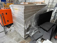 Podiumdeel met poten (17x) - afbeelding 4 van  7