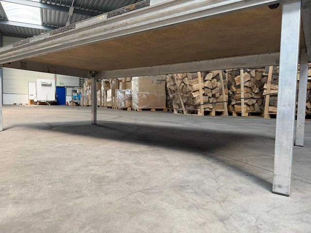 Podiumdeel met poten (17x) - afbeelding 7 van  7