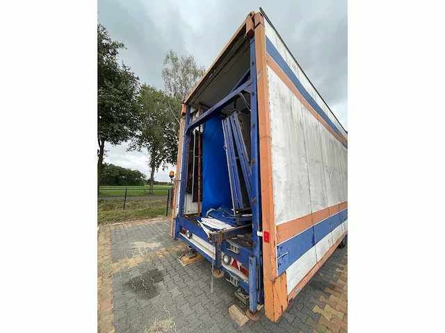 Podiumwagen trailer - afbeelding 1 van  13