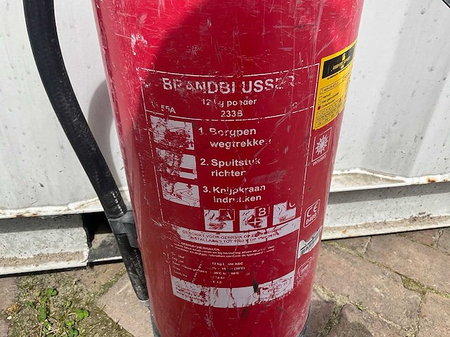 Poeder 12kg brandblusser - afbeelding 1 van  2